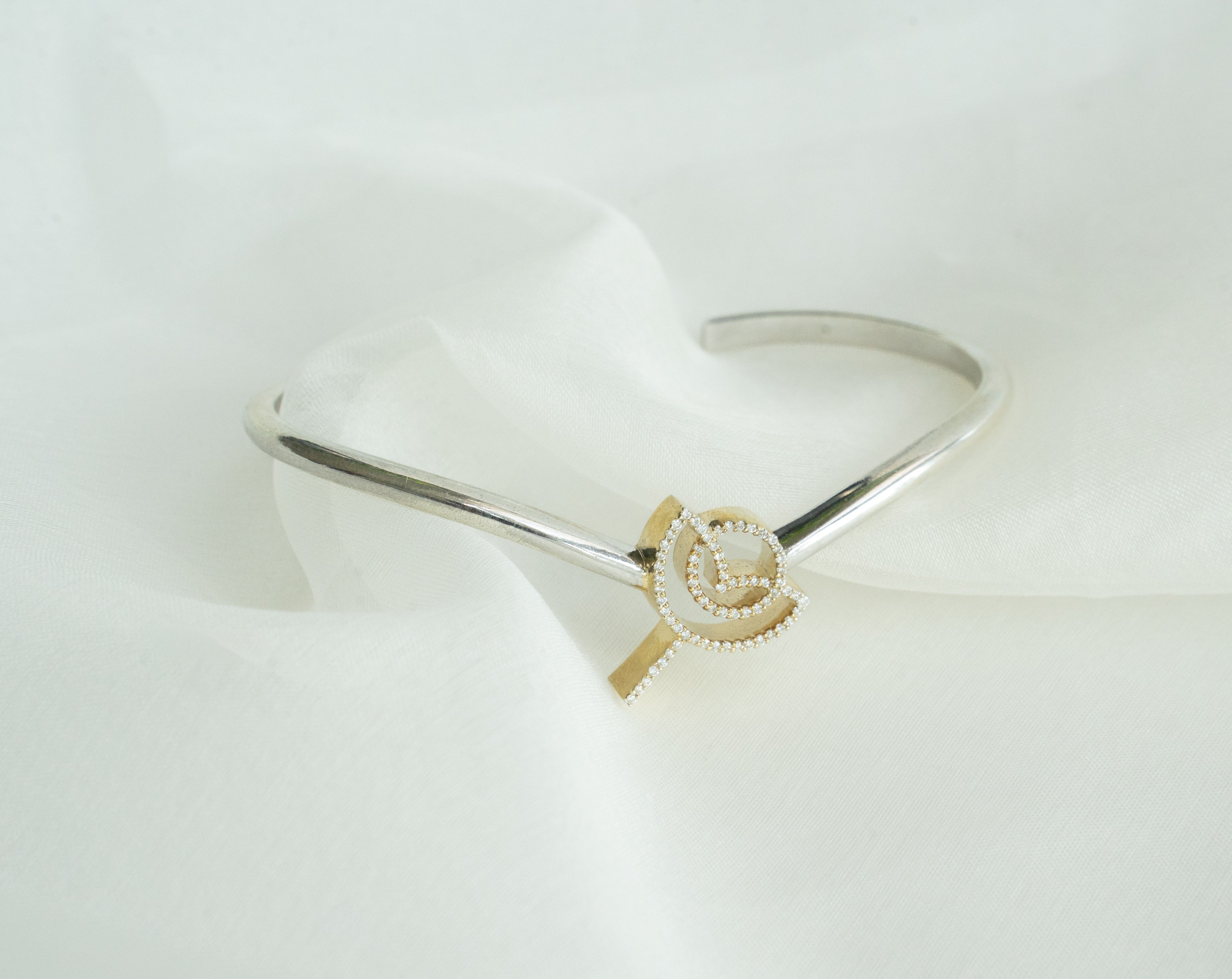 THE BUSY GIRL'S GUIDE TO KEEPING NYRAH JEWELRY FABULOUS